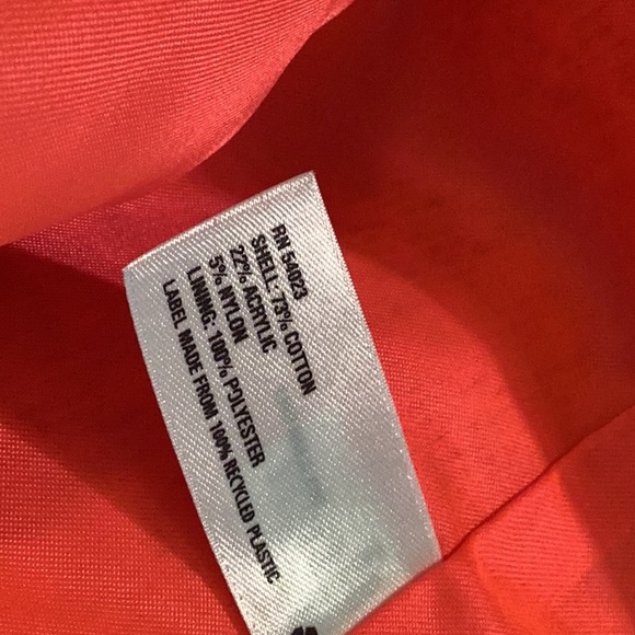 Gap - Picture 9 of 9